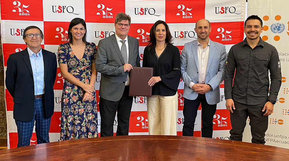 La Universidad San Francisco de Quito y UNFPA firman acuerdo de cooperación para fortalecer la generación y uso de datos en Ecua