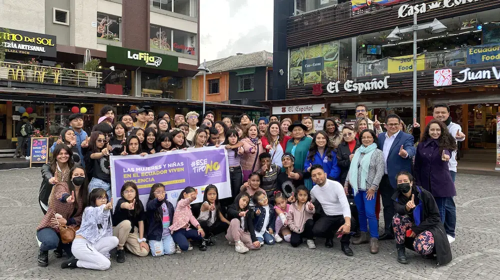 Un flash mob para sensibilizar sobre la violencia basada en género